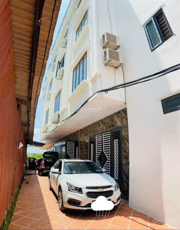 Bán nhà phượng đồng cách 300 m là cổng đh thể dục thể thao chương mỹ