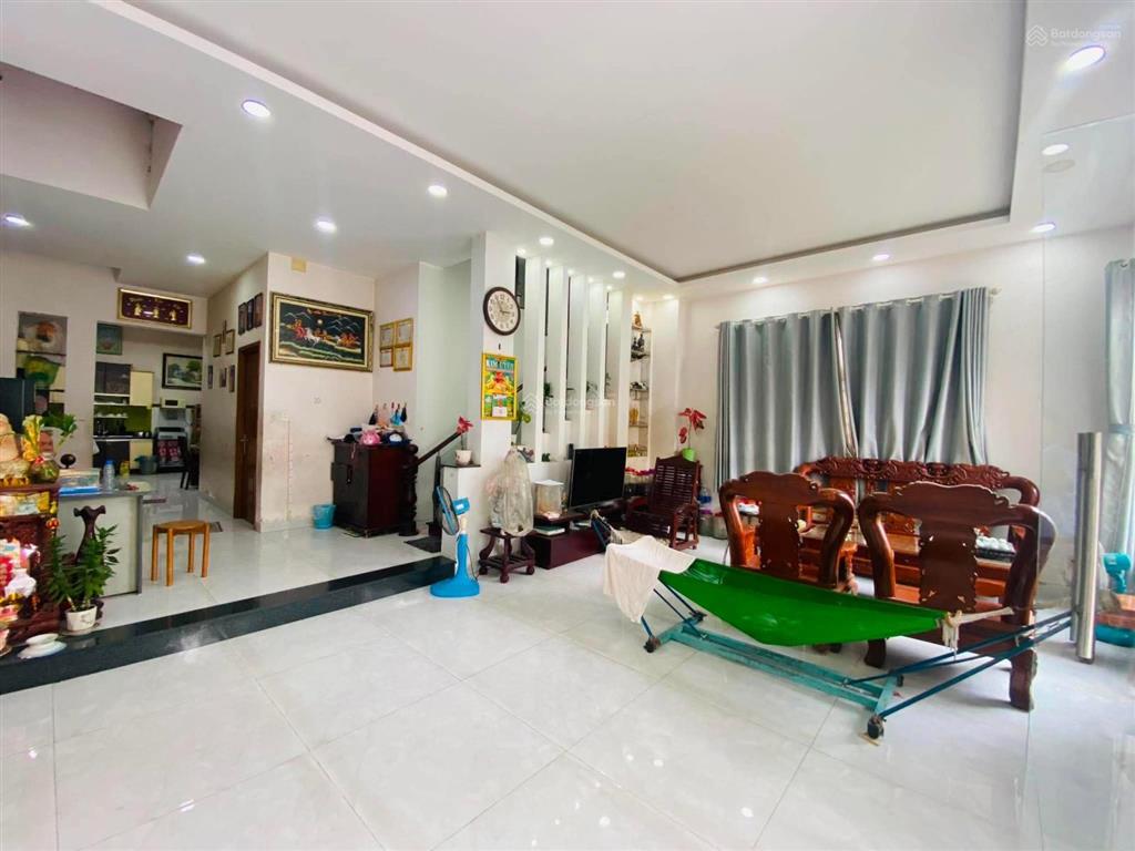 Biệt thự ngay phú mỹ hưngdt 322m2giảm sâu chỉ còn 16 tỷ
