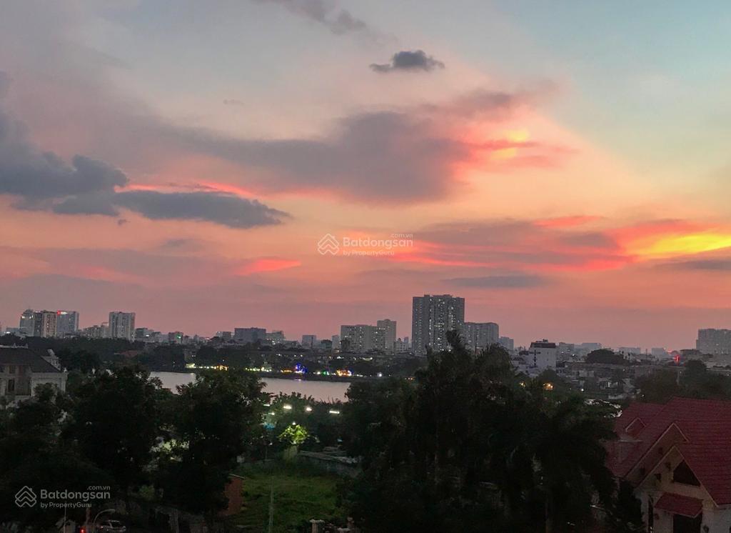 Căn hộ 135m2, 12,3 tỷ bán gấp tại river garden, view đẹp, 2pn, 2wc
