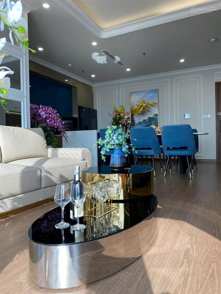 Do chuyển công tác, chủ nhà cần chuyển nhượng lại căn hộ 3pn, vị trí căn góc siêu đẹp, full đồ mới