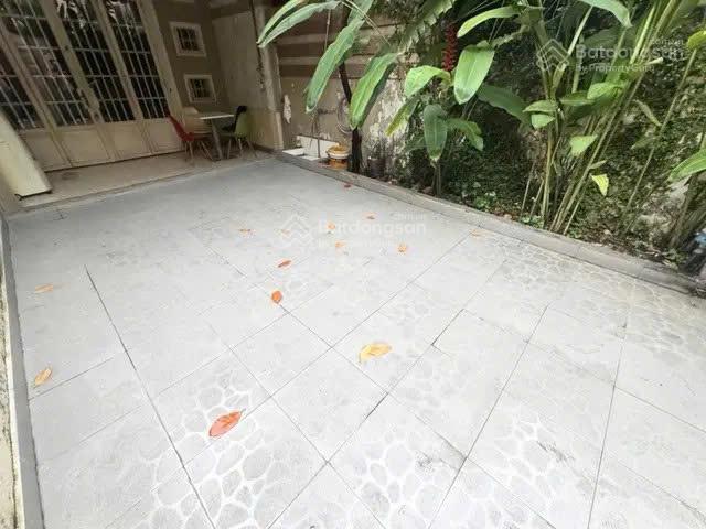 Bán nhà riêng đường dương quảng hàm ngay sau lưng vincom  hẻm xe tải thông  80m2(4.2x19)  9,9 tỷ