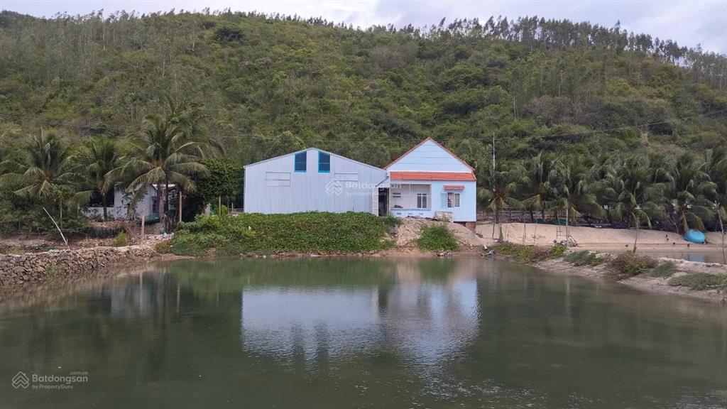 Bán nhà ở, nhà xưởng, và đìa nuôi trồng thuỷ sản