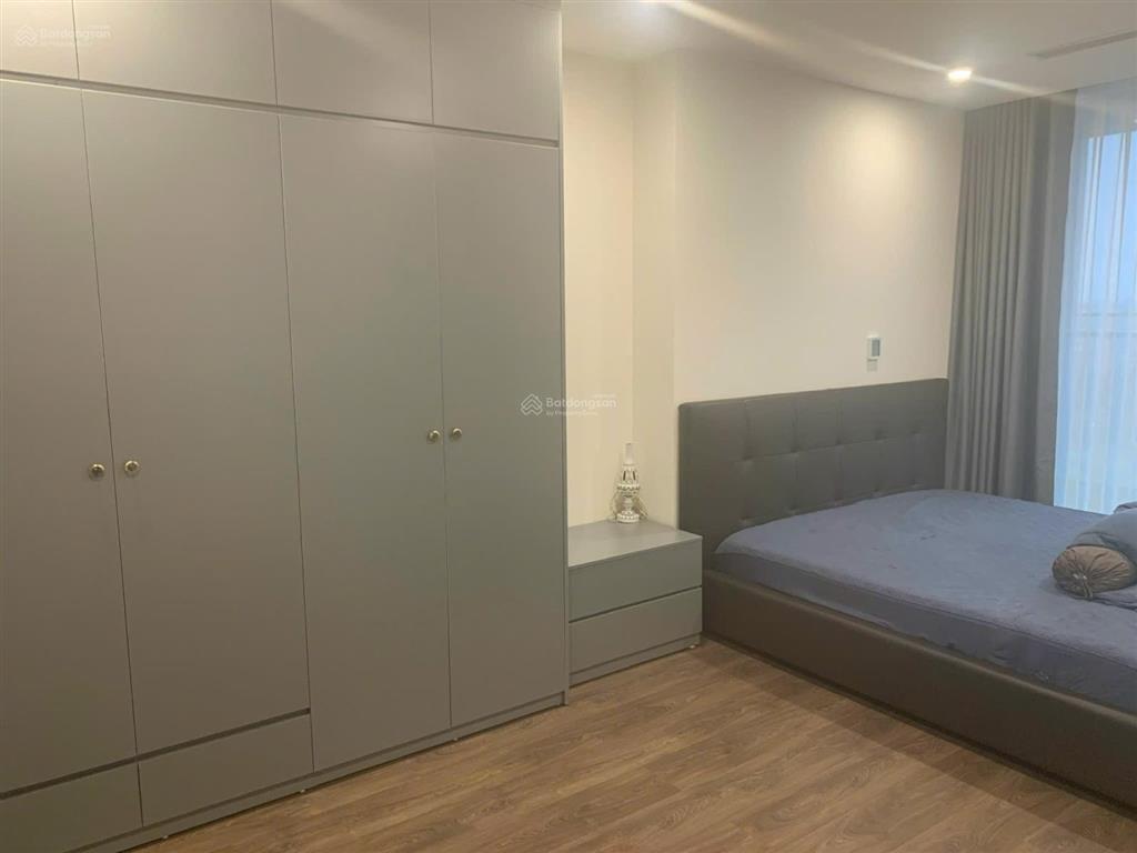 Cho thuê cc sunshine golden river, 123 m², 2pn, 2wc giá tham khảo tốt trong khu vực
