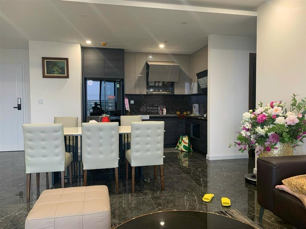 Cho thuê cc sunshine golden river, 123 m², 2pn, 2wc giá tham khảo tốt trong khu vực