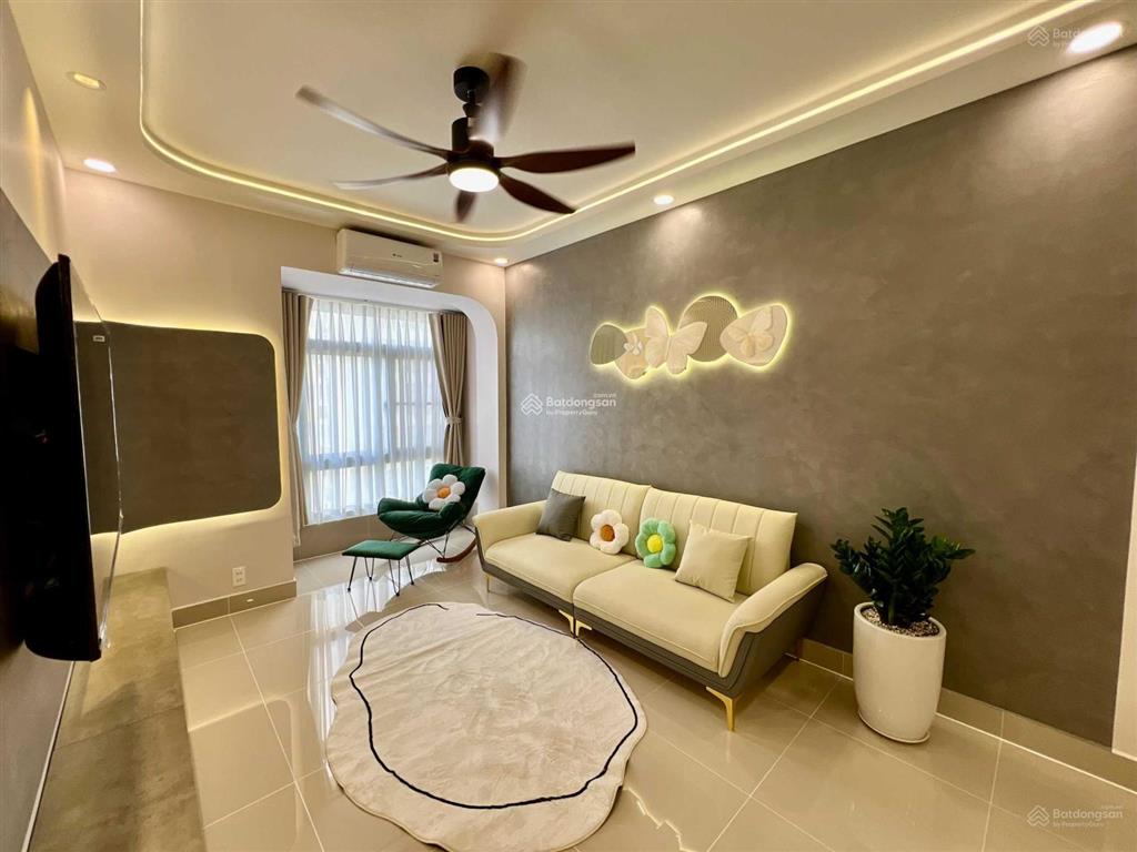 Cần bán nhanh căn hộ sky garden 2  phú mỹ hưng, q7 giá siêu rẻ.  0917 300 *** em hằng