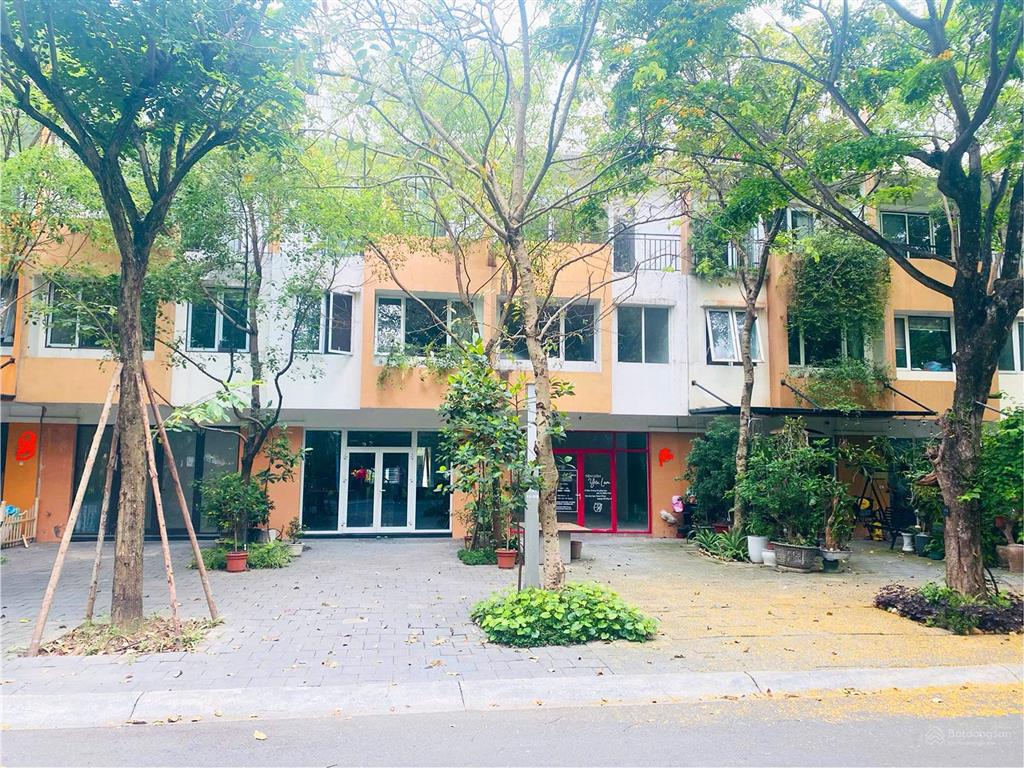 Bán căn shophouse, nhà phố thảo nguyên diện tích 100m vừa ở vừa kinh doanh, mặt đường 30m