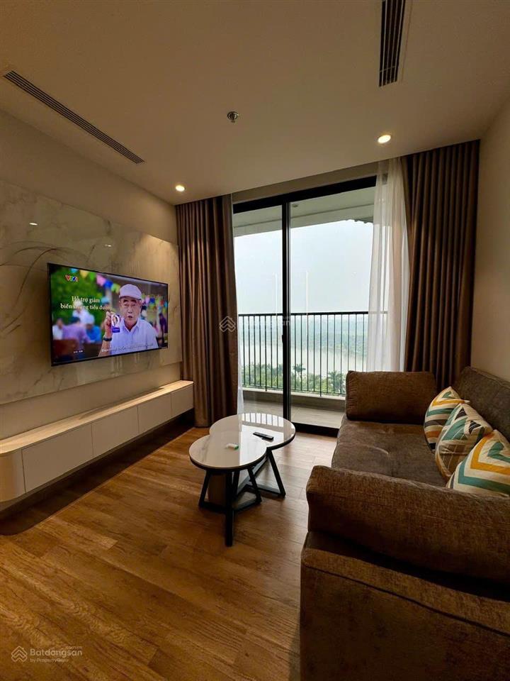 Chính chủ cần bán căn hộ 2 phòng ngủ toà landmark, ecopark view công viên hồ thiên nga
