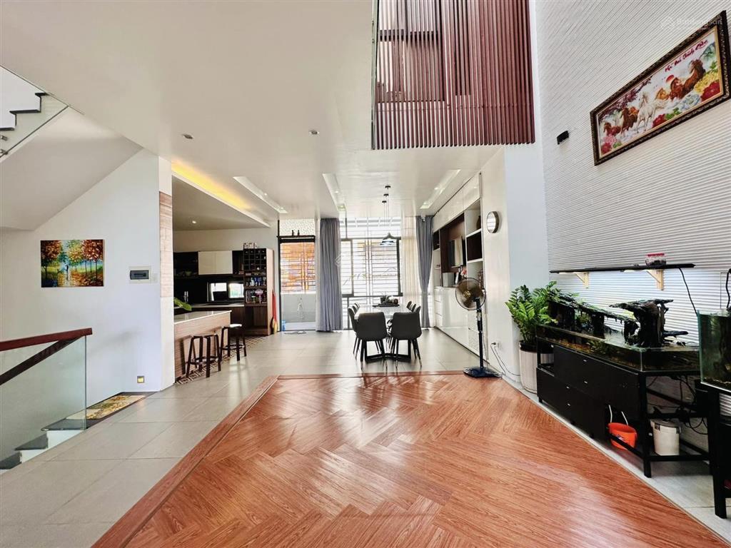 Bán nhà phố phú xá 120m2, mặt tiền khủng, ngõ ô tô thông, tặng nội thất tiền tỉ