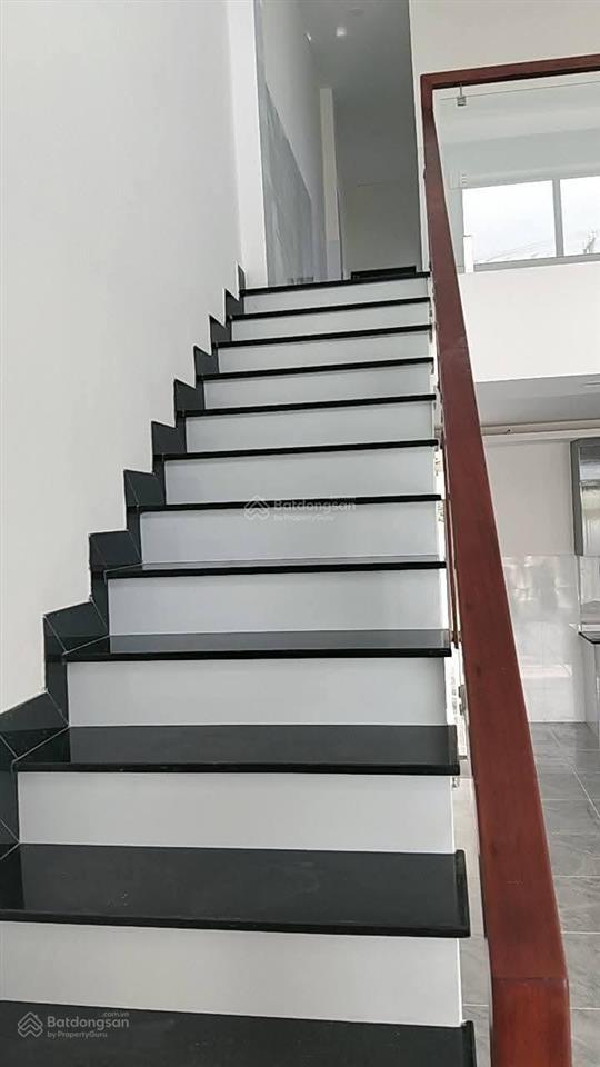 Nhà mới 100% gần chợ phú lạc thiết kế hiện đại, dọn vào ở ngay
