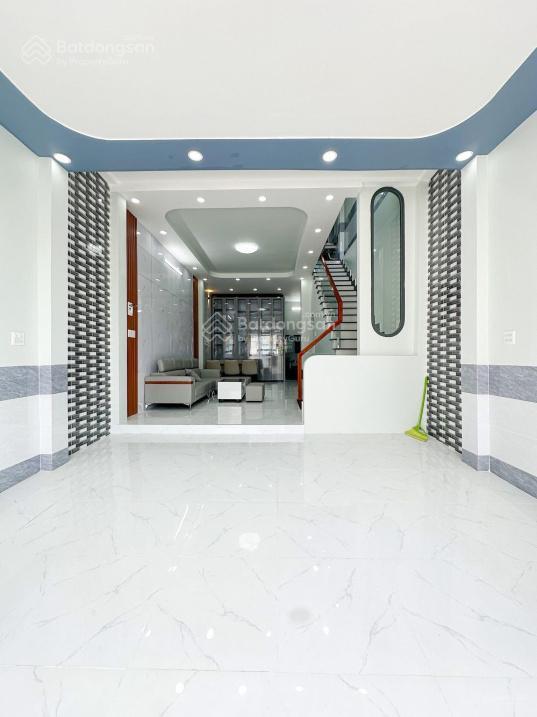 Chủ gửi bán nhà mới xây đường 18b , ngang 5m dài 20m giá 990tr gần chợ bình chánh