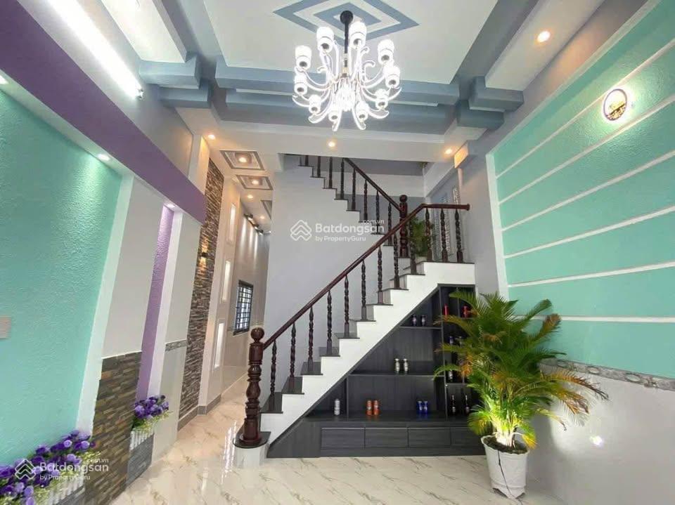 Thanh lý 990tr nhà có 3 phòng trọ thu nhập 15tr/tháng đối diện chợ bình điềnsát bên làng đại học