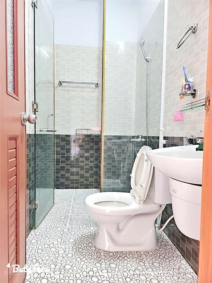 Nhà 4 tầng 4x17m 4pn hẻm 8m thông 759 hương lộ 2 bình tân 6.9 tỷ