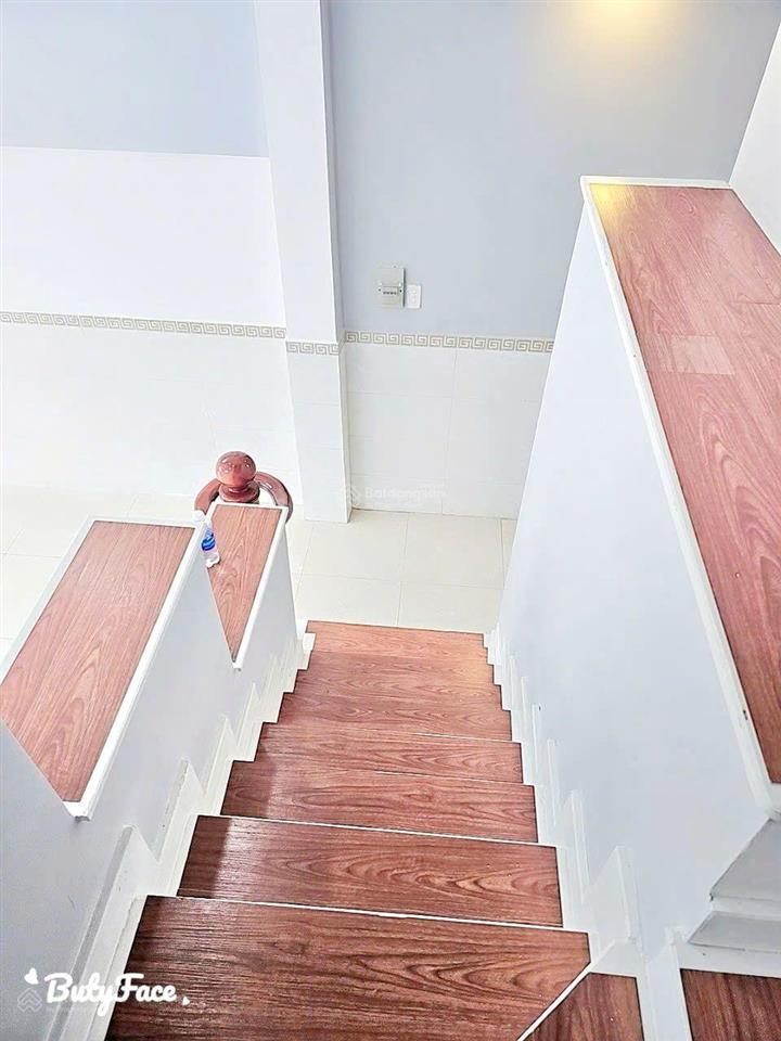 Nhà 4 tầng 4x17m 4pn hẻm 8m thông 759 hương lộ 2 bình tân 6.9 tỷ