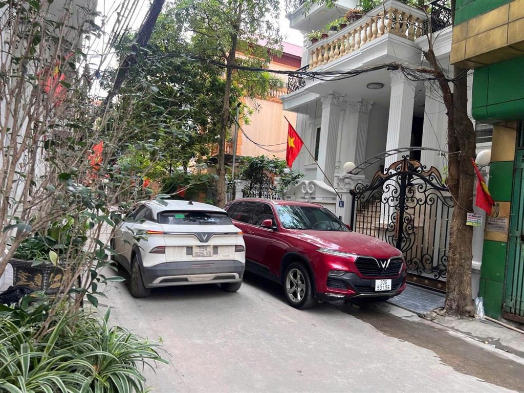 Nhà tân mai ( hoàng mai ) 85m2 7 tầng 39.5 tỷ kinh doanh