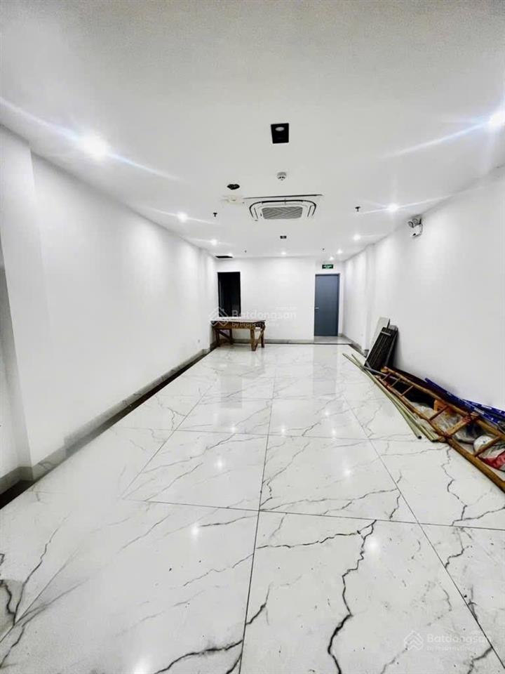 ( 39 tỷ 46 m2 )tòa nhà văn phòng mặt phố vỉa hè tây sơn lô góc 3 thoáng 8 tầng thang máy