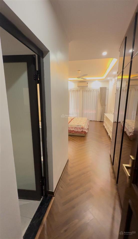 Siêu phẩm hai bà trưng ! kinh doanh ngõ ô tô thang máy nhà mới 7 tầng ,46 m2 19,5 tỷ