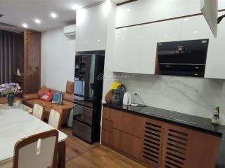 41/45 m2  26 tỷ câu giấy ! nhà mới phân lô ,thang máy ngõ ô tô kinh doanh