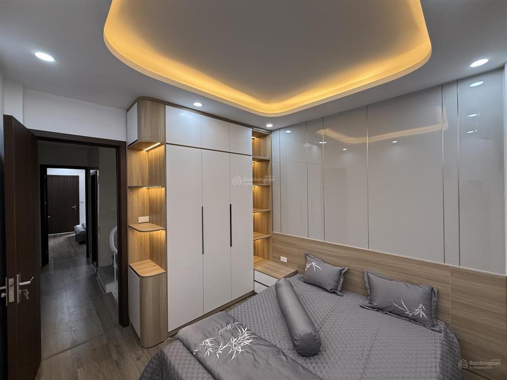 Nhà đẹp giá rẻ thanh xuân 38 m2  11 tỷ full nội thất xịn đẹp hai thoáng trước sau 5 tầng 8 phòng