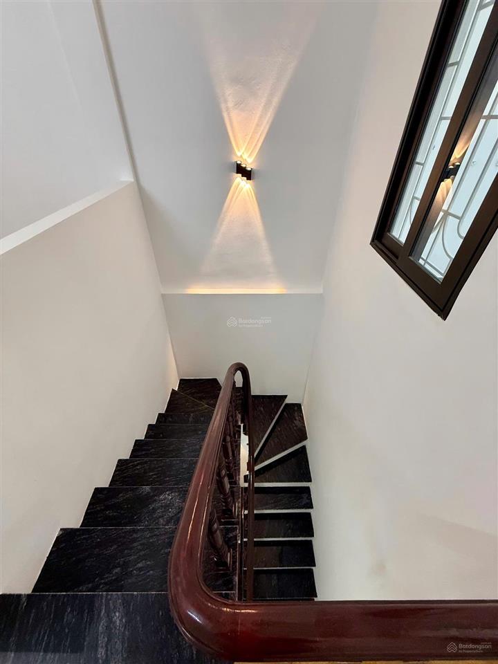 8.95 tỷ  34/ 36 m2 nhà mới 4 tầng thiết kế đẹp giá tốt khu vực tôn thất tùng ( đống đa )