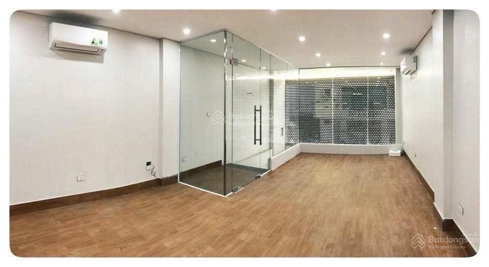 56m2 mặt tiền 4,6 m  nhà phố tam khương vỉa hè kinh doanh 7 tầng thang máy vị trí cực đẹp .