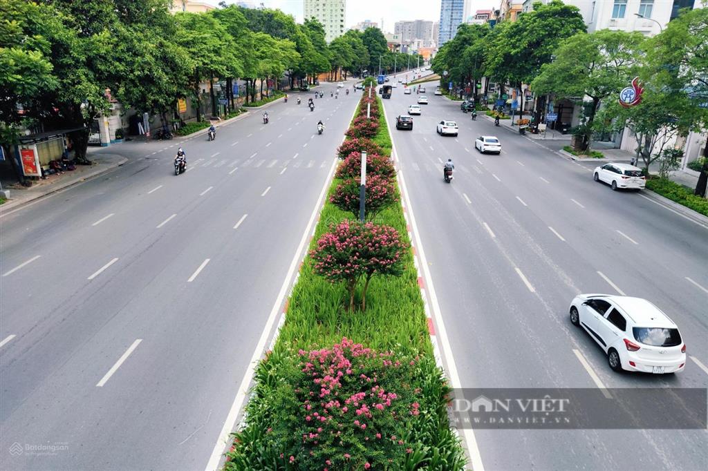 " đất vàng 420 m2  mt 12 m " mặt phố nguyễn chí thanh  lô góc 3 thoáng hiếm có