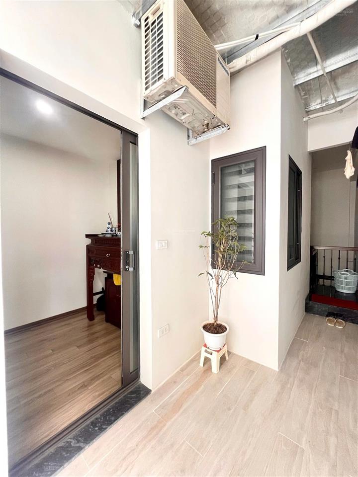 6,5 tỷ  mt 4.4 m nhà ngõ ô tô kinh doanh khu vực phân lô yên lãng 6 tầng xây mới