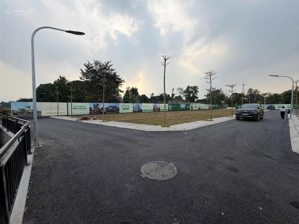 Cần bán gấp 100m² full thổ cư, tại hòa lạc, giá chưa tới 2 tỷ