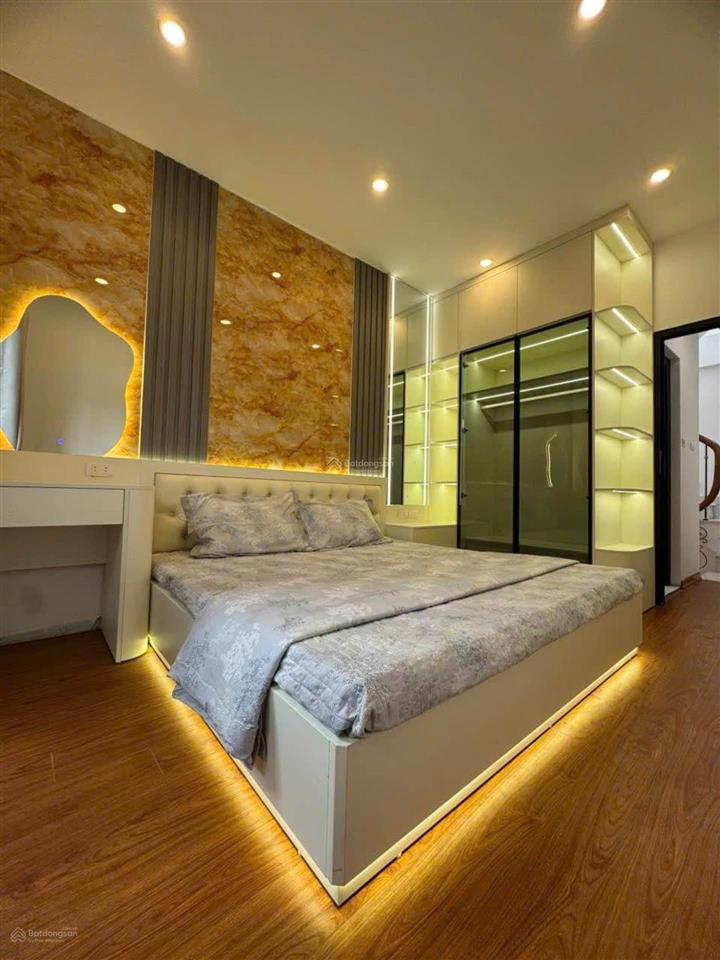 Bán nr 3pn, 3wc, 21m2, giá cực chất 7,2 tỷ ở ngõ 32 đội cấn, ba đình, hà nội