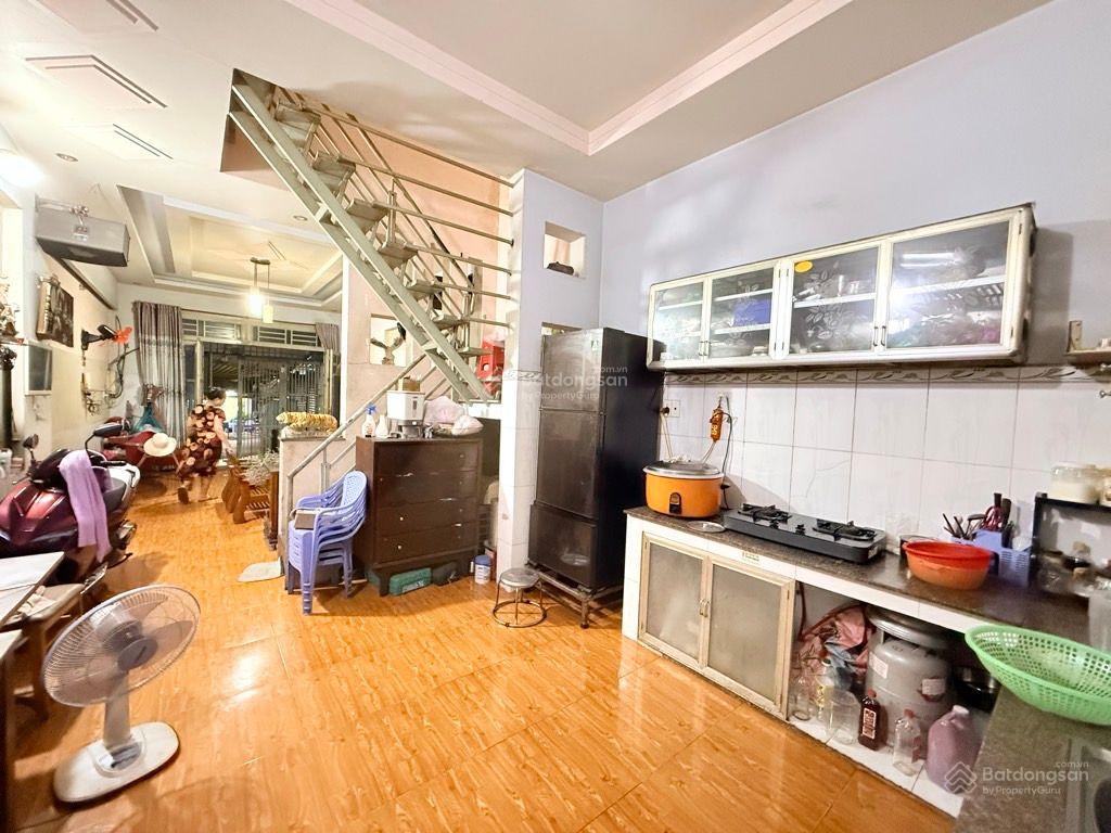 Mtkd bùi quang là gv  2 tầng  70m2  khu kd sầm uất  đường 10m có lề  9tỷ (tl)