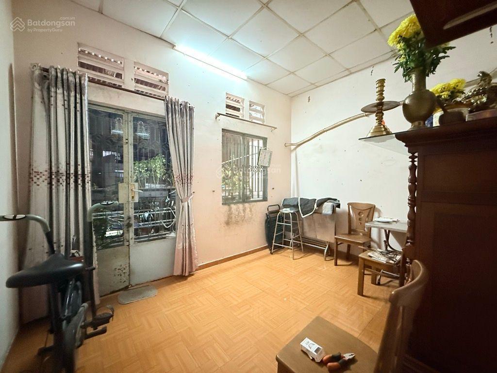 Mtkd bùi quang là gv  2 tầng  70m2  khu kd sầm uất  đường 10m có lề  9tỷ (tl)