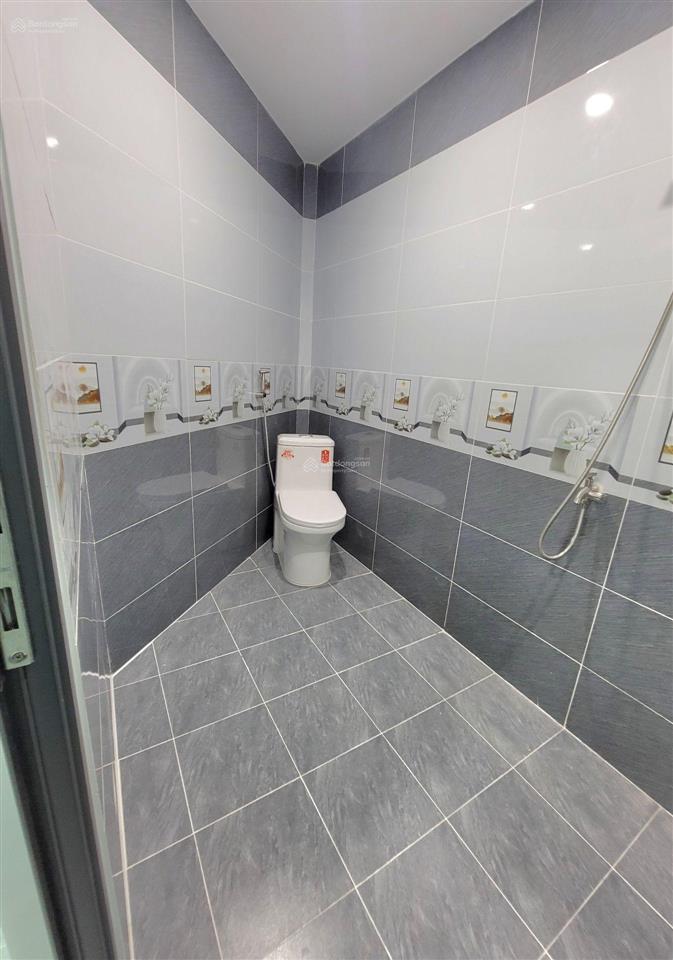 Nhà đẹp ở ngay  tặng nội thất cơ bản  hxh đỗ cửa  2 tầng btct đường ht13 q.12  3,24tỷ (tl)