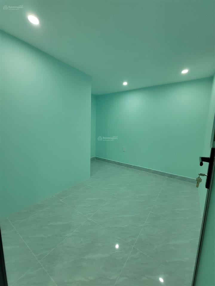 Nhà đẹp ở ngay  tặng nội thất cơ bản  hxh đỗ cửa  2 tầng btct đường ht13 q.12  3,24tỷ (tl)