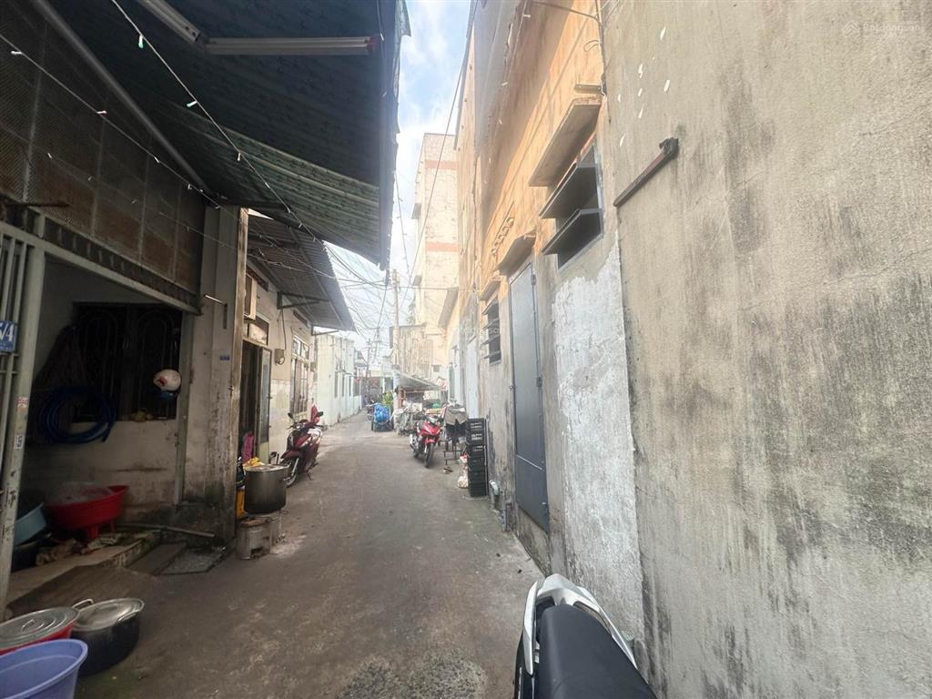 Bán đất tặng nhà  hxh  sát gò vấp  tân thới hiệp 20 q.12  78m2  3 tỷ (tl)