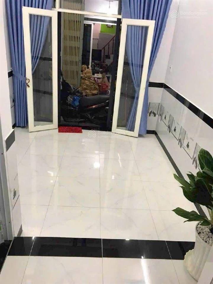 Nhà đẹp ở ngay  2 tầng kiên cố shr chính chủ hiệp thành 17 q12  nhỉnh 2tỷ (tl)