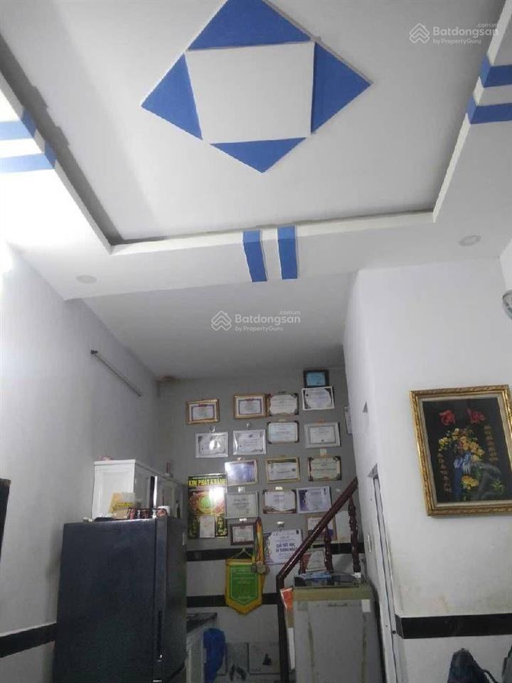 Nhà đẹp ở ngay  2 tầng kiên cố shr chính chủ hiệp thành 17 q12  nhỉnh 2tỷ (tl)