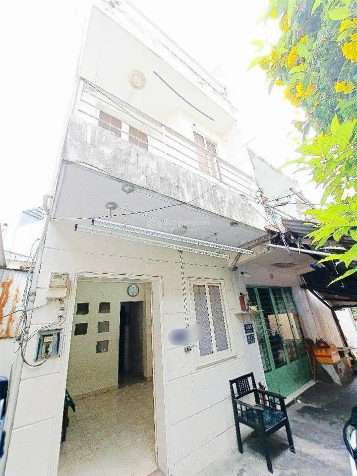 Nhà đẹp ở ngay  3 tầng btct  tú mỡ gv  39m2  3,5tỷ (tl)