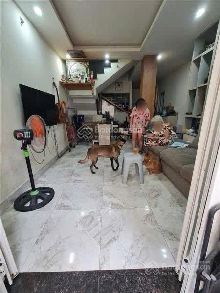 Giảm sốc 1 tỷ nhà 2 tầng hxh nơ trang long sát bv gia định 5.6x12.5m 2 tầng, sân còn 7 tỷ tl