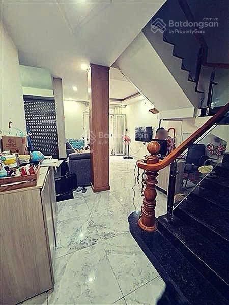 Giảm sốc 1 tỷ nhà 2 tầng hxh nơ trang long sát bv gia định 5.6x12.5m 2 tầng, sân còn 7 tỷ tl