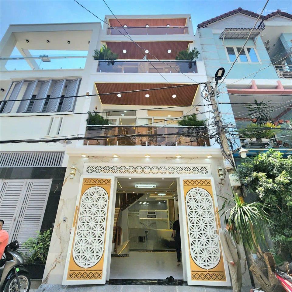 Nhà đẹp sẵn nội thất, hoàng hoa thám, p12, bình thạnh, dt 67,5m2,giá 3tỷ200 cho thuê 25tr, sổ riêng