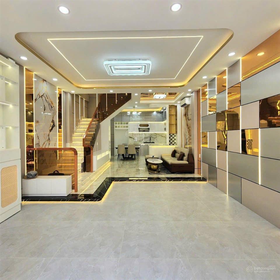 Nhà đẹp sẵn nội thất, hoàng hoa thám, p12, bình thạnh, dt 67,5m2,giá 3tỷ200 cho thuê 25tr, sổ riêng