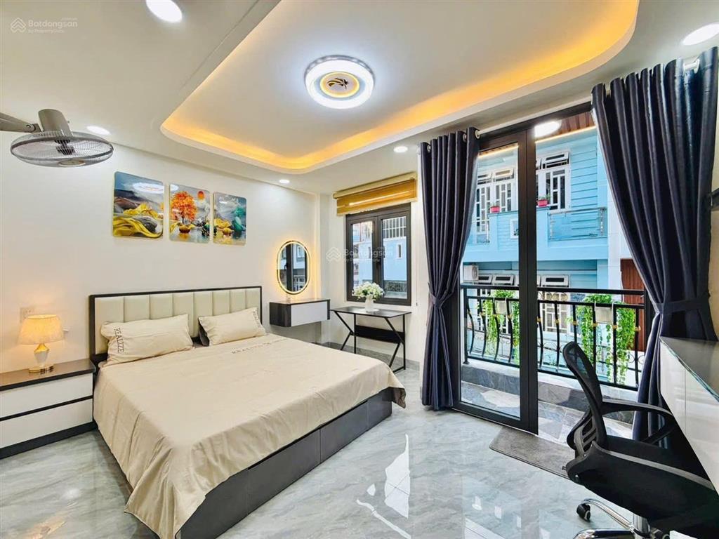Giá tốt hơn thị trường,đ.phan xích long,.p1,phú nhuận,dt 67,5,giá 3ty650tr, cho thuê 25tr, sổ riêng