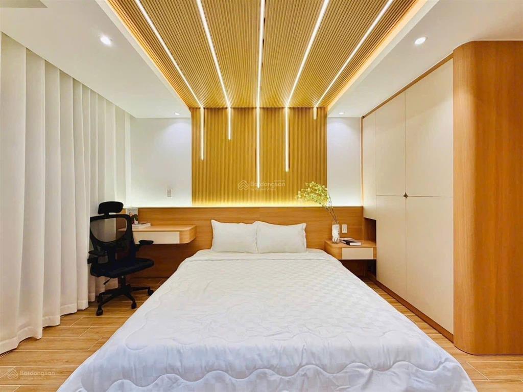 Giá tốt thị trường,đ nguyễn gia trí,p25,bình thạnh,dt 62,5m5,giá 3ty600tr,sổ riêng