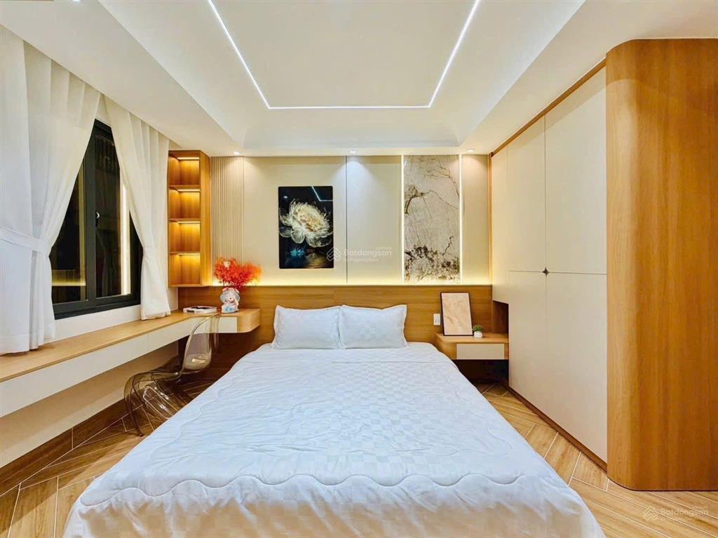 Giá tốt thị trường,đ nguyễn gia trí,p25,bình thạnh,dt 62,5m5,giá 3ty600tr,sổ riêng