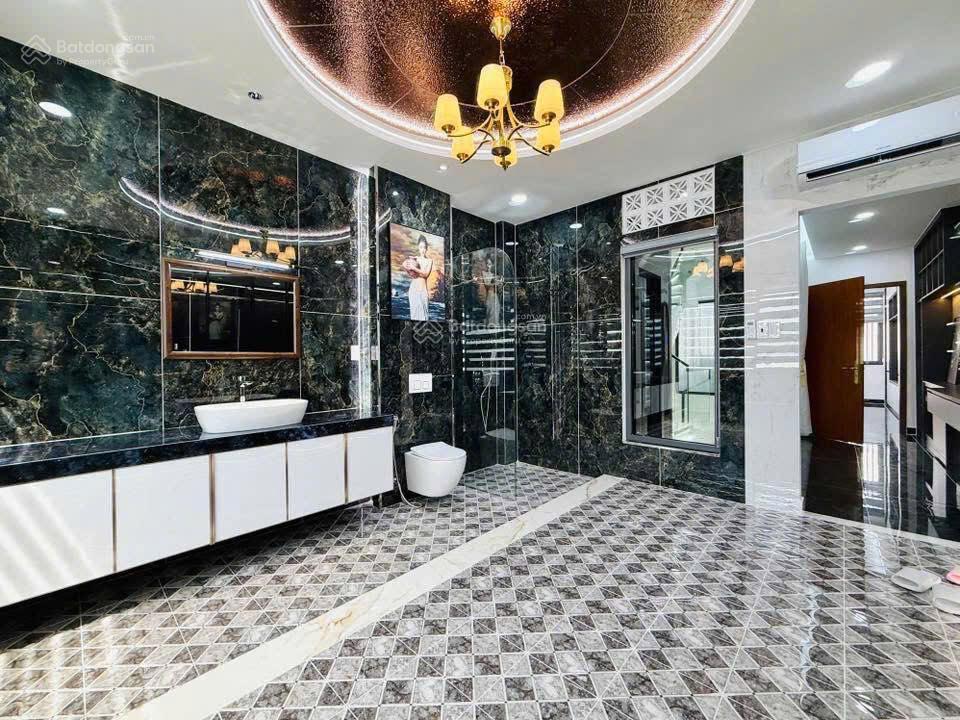 Chủ đi nước ngoài,nguyễn đỗ cung,p.tây thạnh,tân phú,dt90,1m2,giá 5tỷ300tr,cho thuê 32tr,sổ riêng.