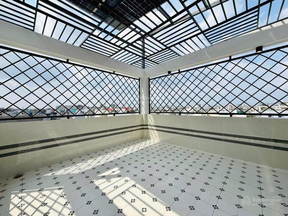 Chủ đi nước ngoài,nguyễn đỗ cung,p.tây thạnh,tân phú,dt90,1m2,giá 5tỷ300tr,cho thuê 32tr,sổ riêng.