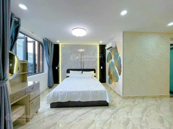 Nhà đẹp khu vực quận 10, đường cách mạng tháng 8, phường 12, dt 70m2, giá 3tỷ780tr, sổ riêng