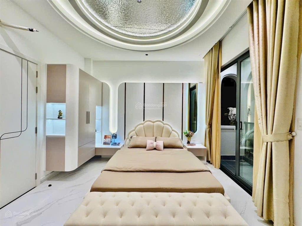 Căn đẹp hiếm có, đ thái văn lung, p bến nghé, q1, dt 80m2, giá 4tỷ200tr, cho thuê 27tr, sổ riêng