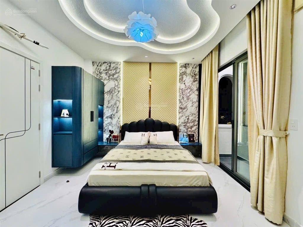 Căn đẹp hiếm có, đ thái văn lung, p bến nghé, q1, dt 80m2, giá 4tỷ200tr, cho thuê 27tr, sổ riêng