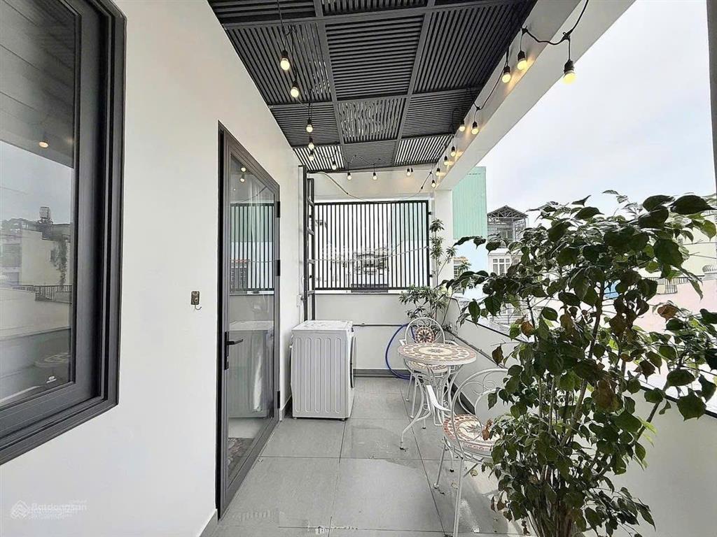 Nhà bán gấp giá ngộp tại lý thường kiệt, p7, tân bình, dt 85,3m2, cho thuê 26tr, sổ riêng