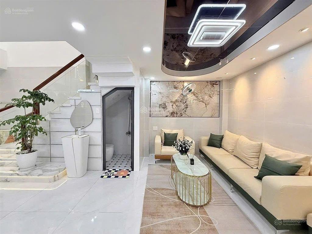 Nhà bán gấp giá ngộp tại lý thường kiệt, p7, tân bình, dt 85,3m2, cho thuê 26tr, sổ riêng
